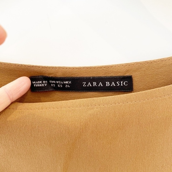 zara Blouse with buttons up back - Picture 6 of 6
